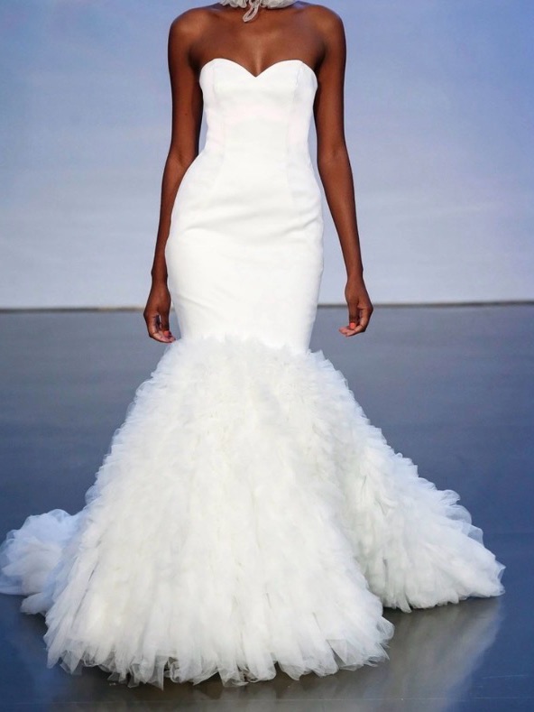 Elegant White Mermaid Wedding Dress With Ruffled Skirt Fits Size 8